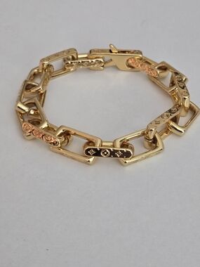 Louis Vuitton 18kgp Gold Chain-Link Bracelet with Signature Monogram Accents